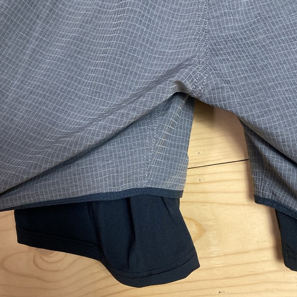 Vuori mens Stockton shorts size XL - Picture 7 of 10